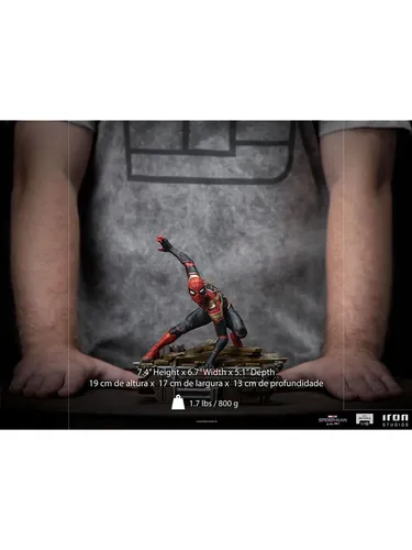 marvel estatua spiderman no way home iron studios peter 1