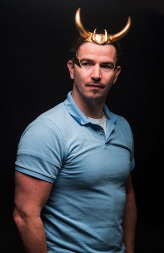 Réplica de la Corona de Loki Presidente Marvel Studios Loki