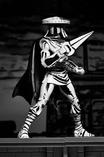 Teenage Mutant Ninja Turtles Figura Elite Foot Ninja Guard Black & White 18 cm - Imagen 3