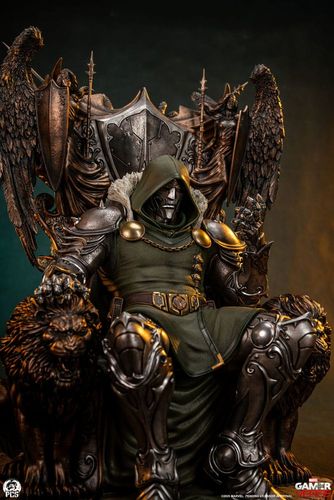 Marvel Rivals Gamerverse Estatua 1/3 Dr. Doom 69 cm - Imagen 5