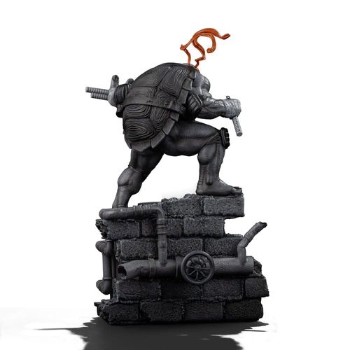 Tortugas Ninja Estatua 1/10 Art Scale Michelangelo Black and White Variant 26 cm exclusive - Imagen 4