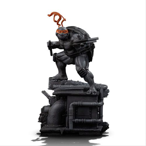 Tortugas Ninja Estatua 1/10 Art Scale Michelangelo Black and White Variant 26 cm exclusive - Imagen 2