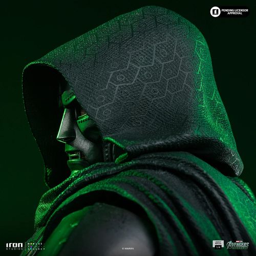 Marvel Doctor Doom Avengers Doomsday 1/4 Legacy Replica - Imagen 12